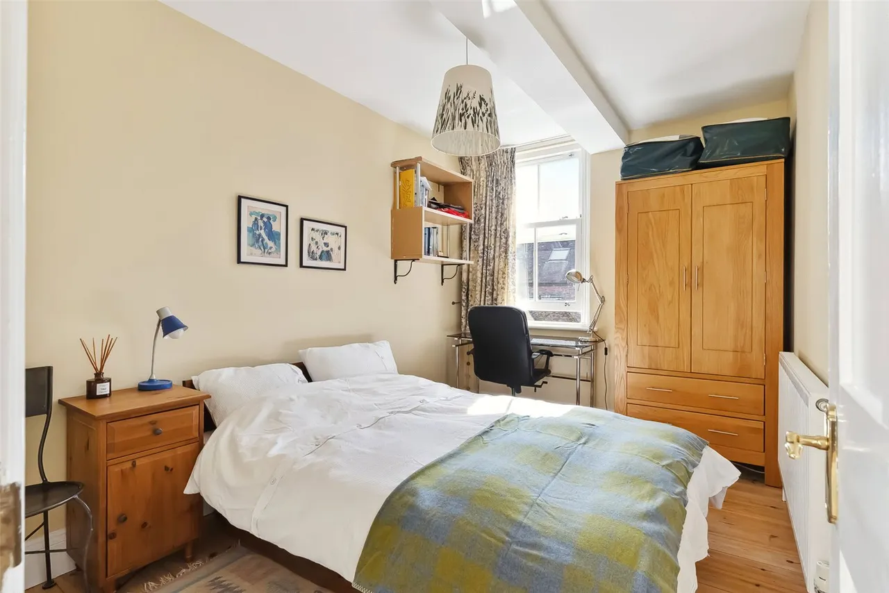 Acacia Road, Hampton, TW12 3DP, photo 9