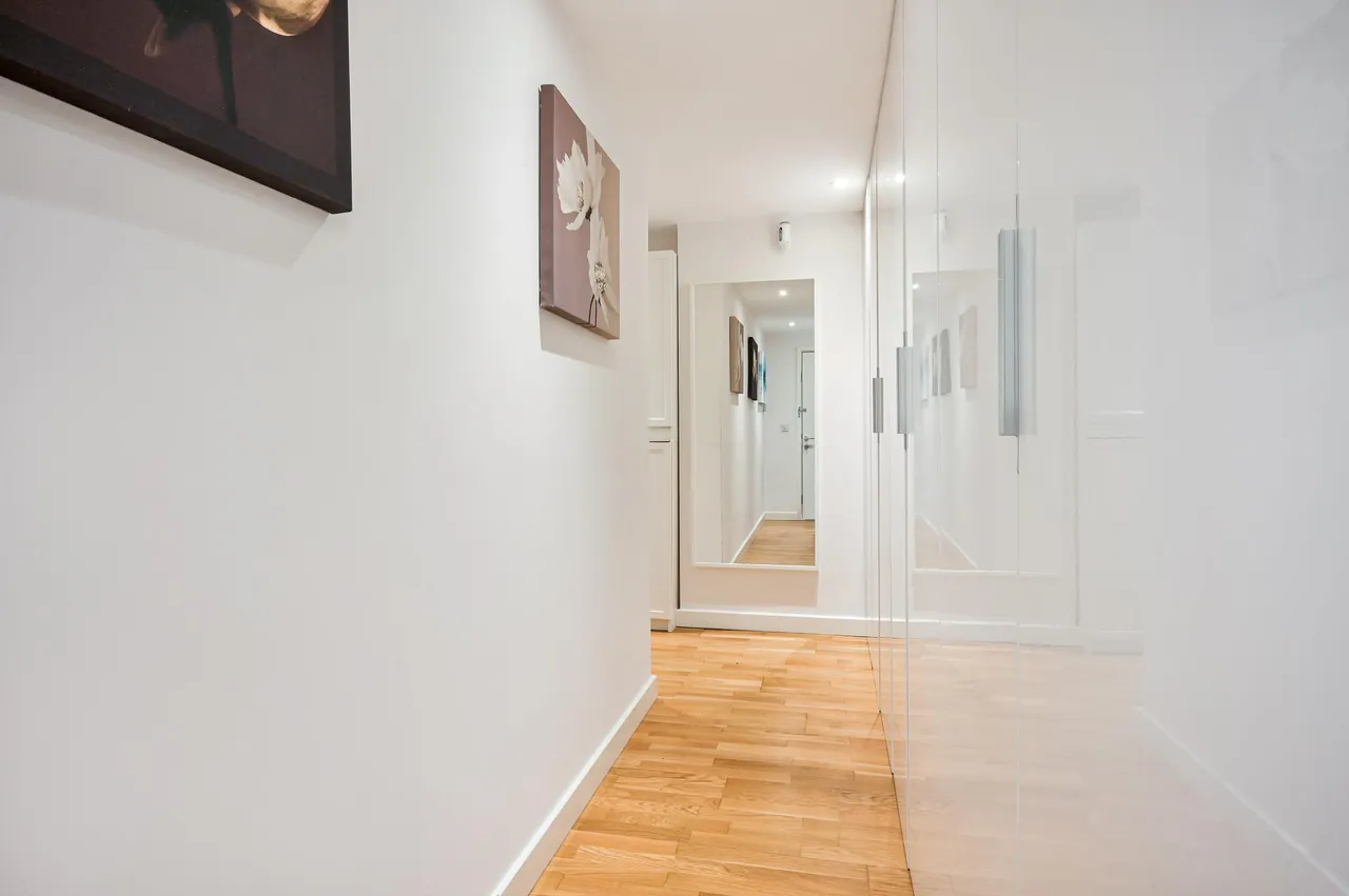 Baltic Avenue, Brentford, TW8, photo 11