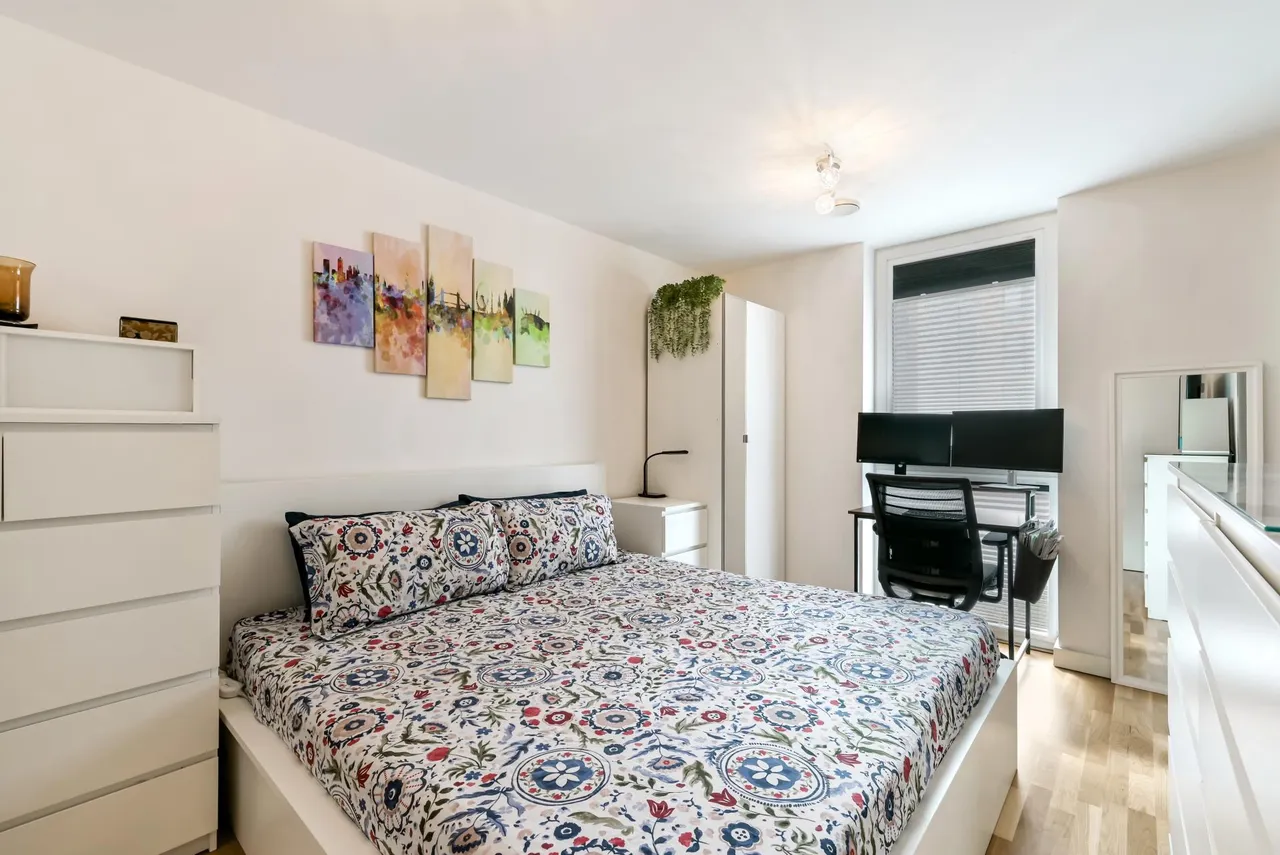 Baltic Avenue, Brentford, TW8, photo 6