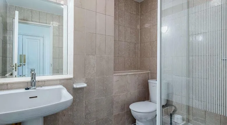 Park Road, Strathmore Court, London, photo 14