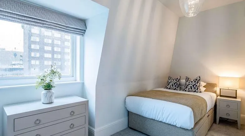 Park Road, Strathmore Court, London, photo 11