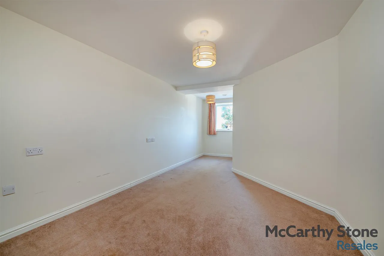 New Road, Basingstoke, RG21, photo 26