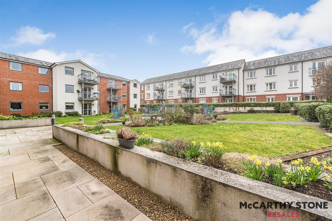 1 bed flat for sale, New Road, Basingstoke, RG21