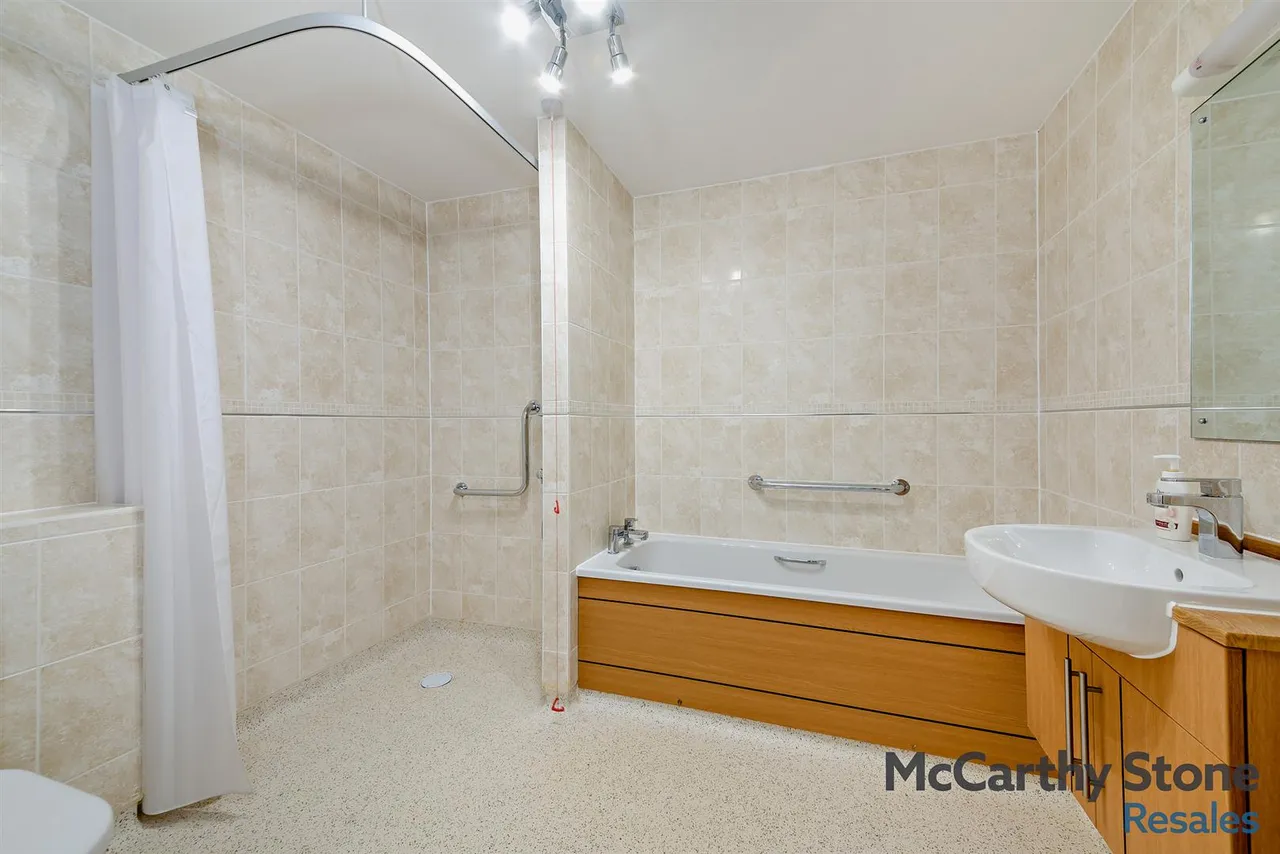 New Road, Basingstoke, RG21, photo 8