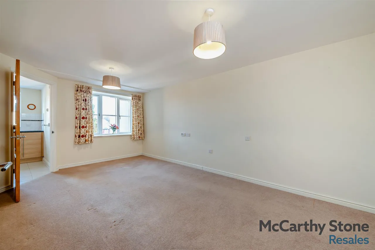 New Road, Basingstoke, RG21, photo 17
