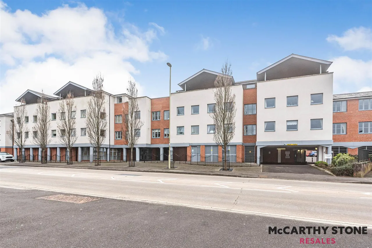 New Road, Basingstoke, RG21, photo 16