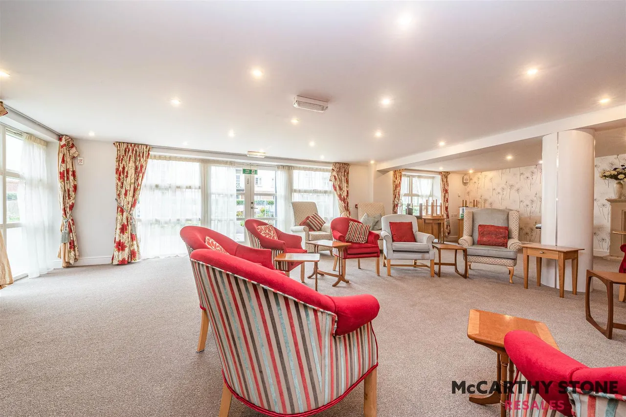 New Road, Basingstoke, RG21, photo 13