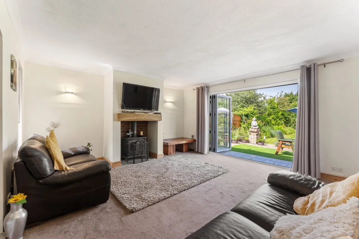 Warrington Road, Cuddington, Northwich, CW8 2LH, photo 4