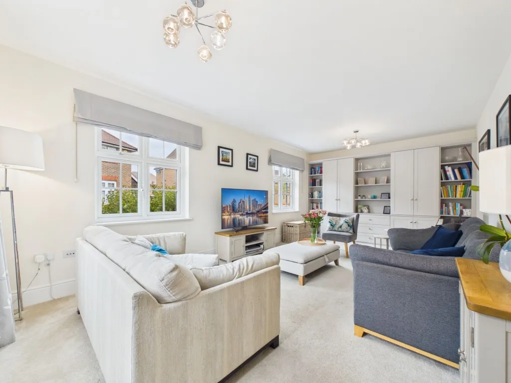 Orwell Drive, Arborfield Green, RG2, photo 2