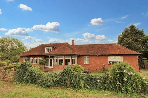 Heath Drive, Gidea Park, RM2, photo 19