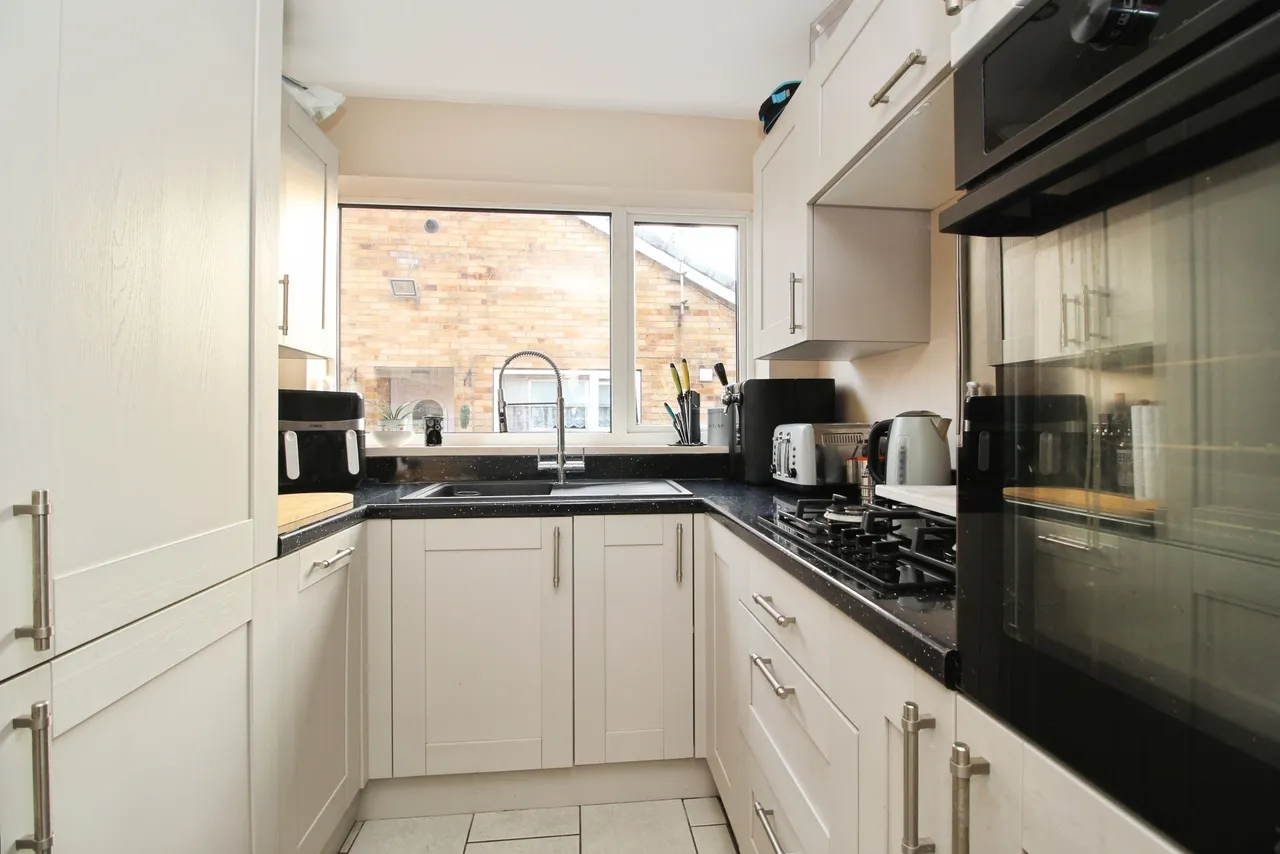 Cumbrian Way, Wakefield, WF2, photo 2