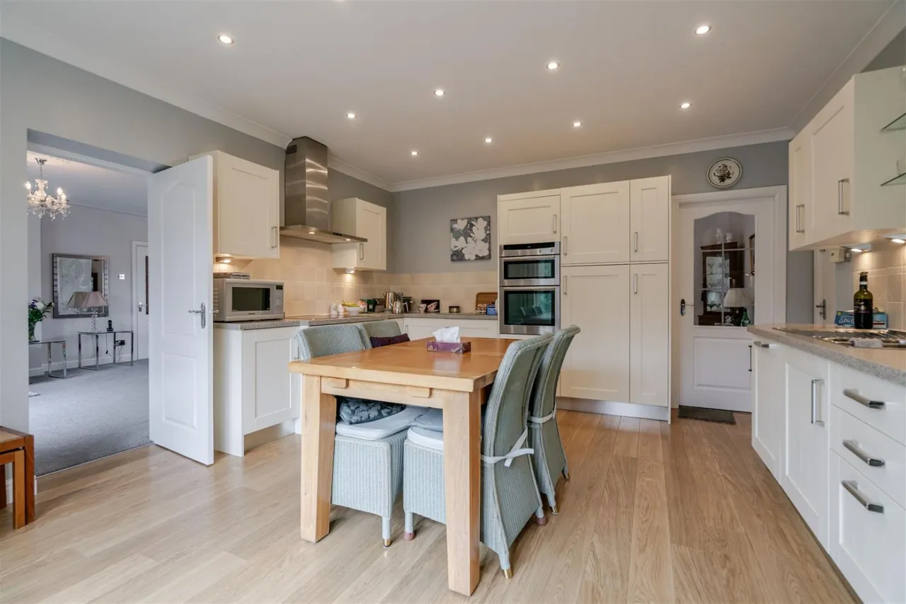 Lambton Road, Worsley, M28, photo 9
