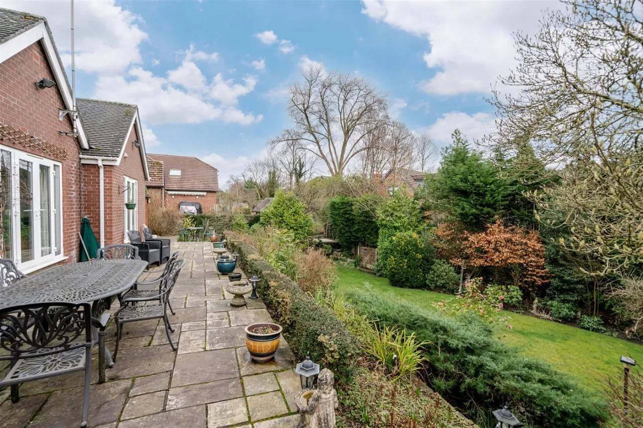 Lambton Road, Worsley, M28, photo 29