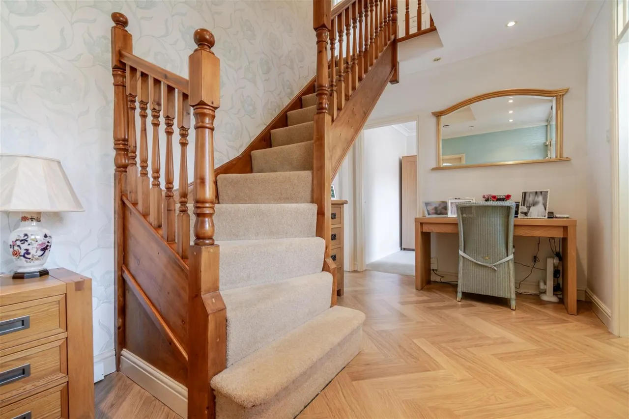 Lambton Road, Worsley, M28, photo 11