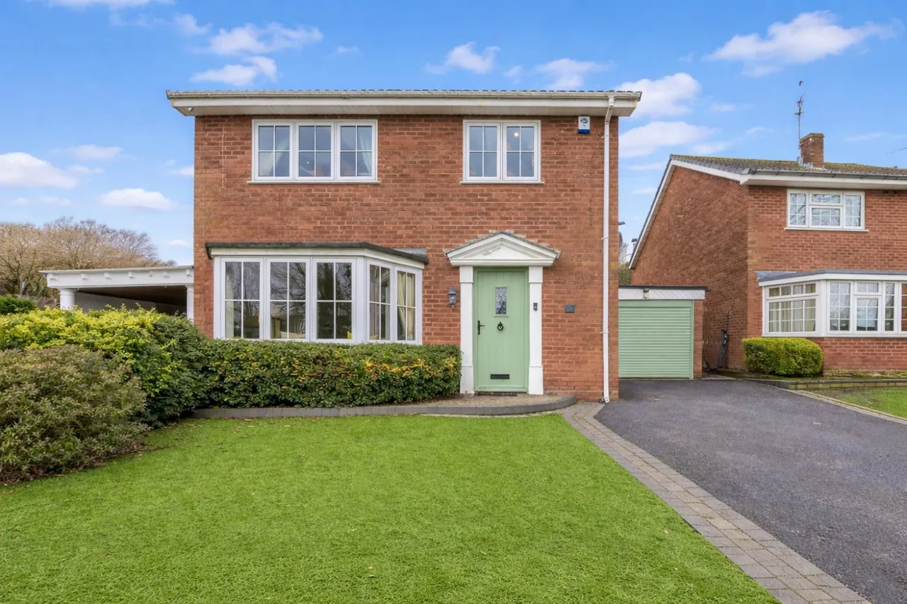 4 bed house for sale — Hainult Close, Wordsley, DY8 5PB