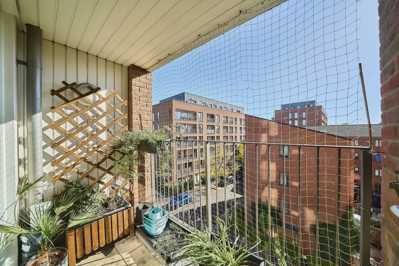 Hammersley Road, London, E16, photo 15