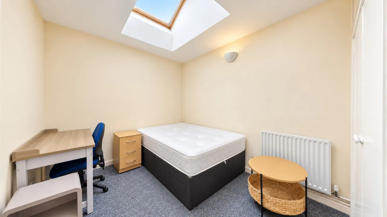 Cowley Road, Oxford, OX4, photo 16