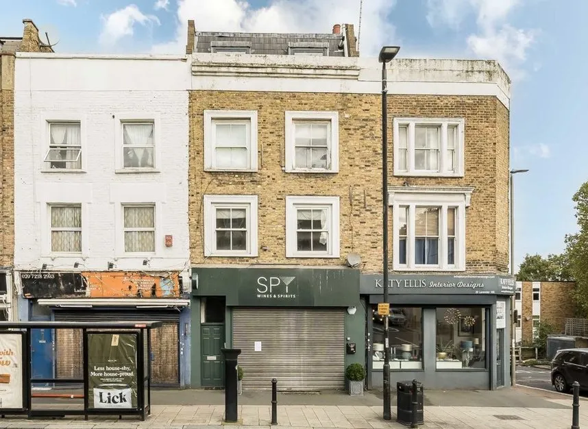 2 bed flat to rent, Lavender Hill, Battersea, SW11