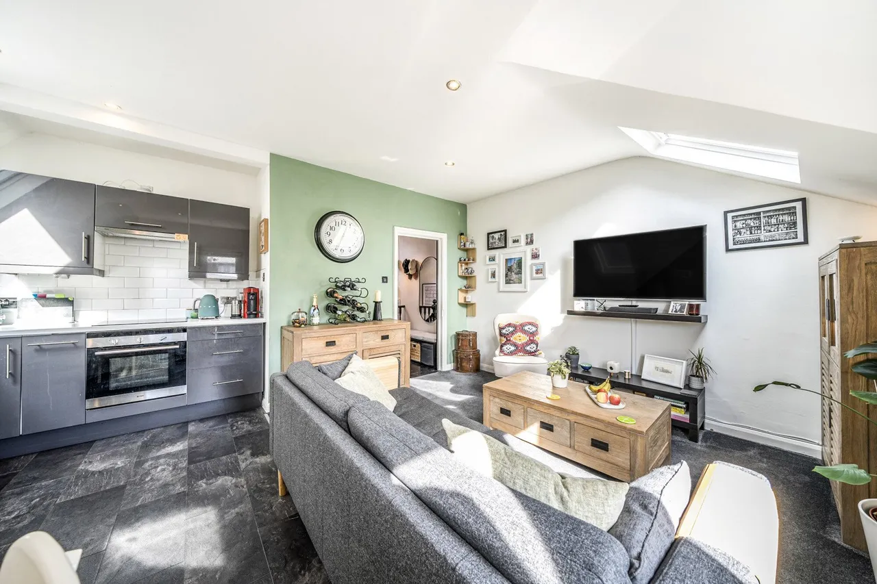 Charlton Road, SE3, photo 15