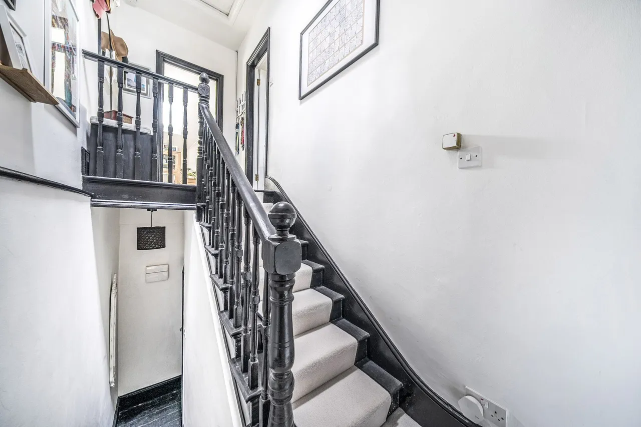Charlton Road, SE3, photo 13
