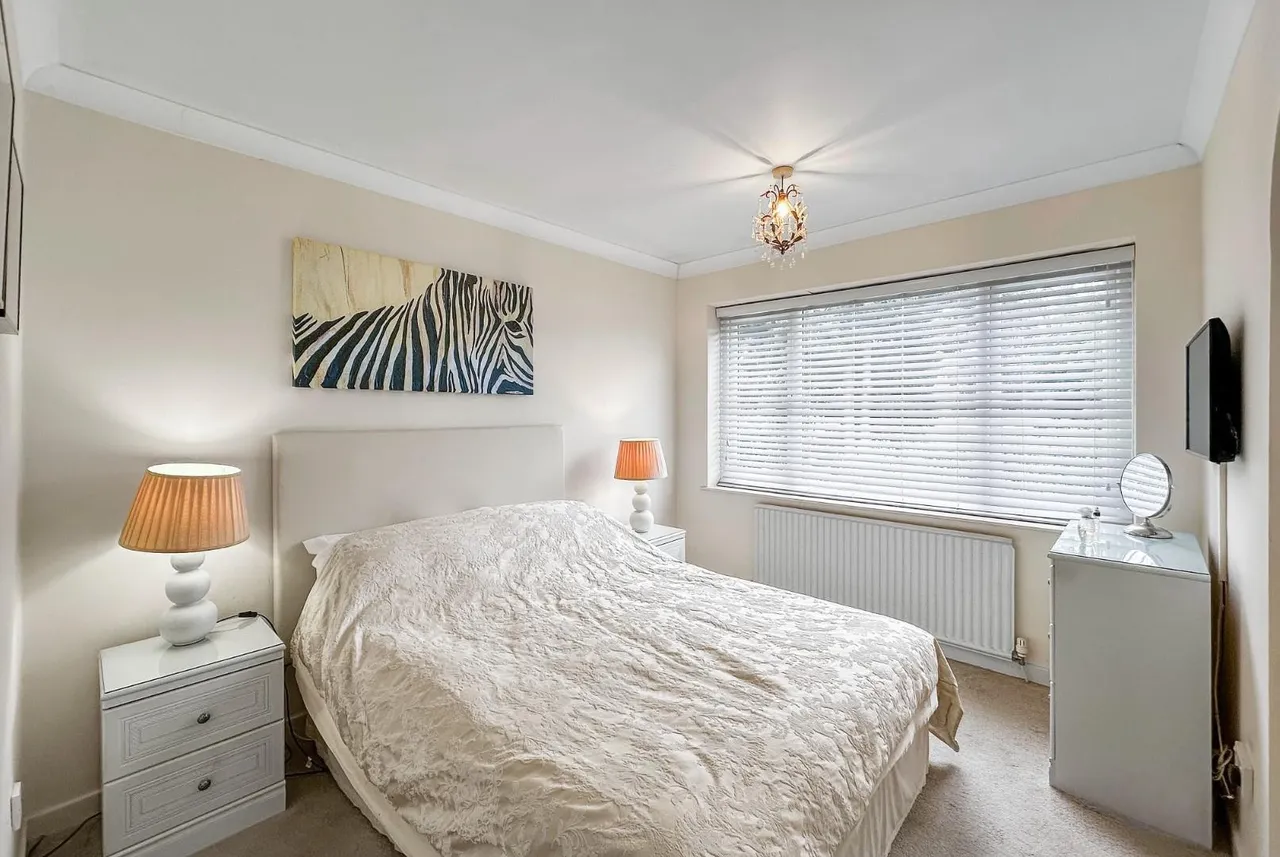 Wellfield Lane, Hale, Cheshire WA15 8LP, photo 11