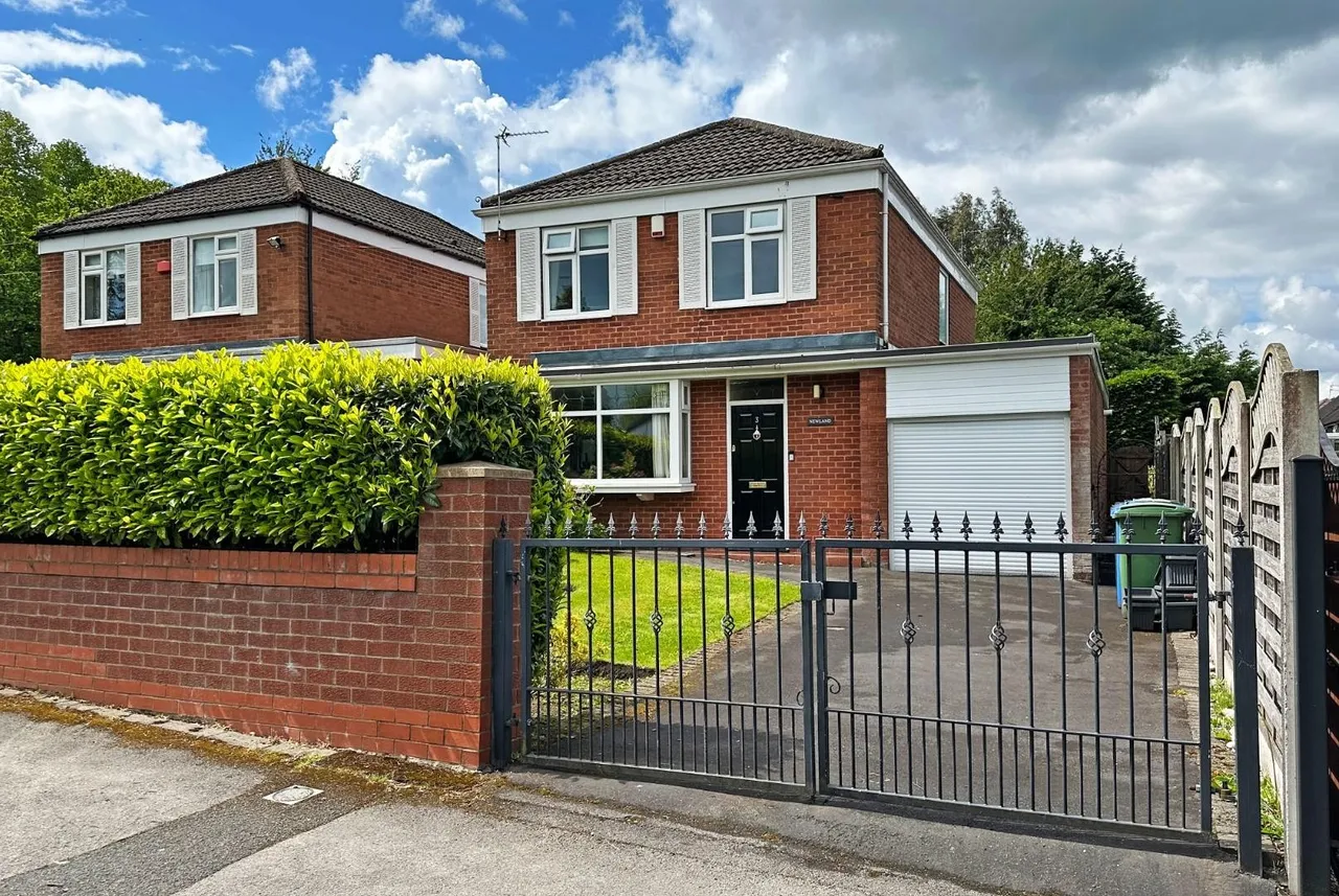 Wellfield Lane, Hale, Cheshire WA15 8LP, photo 29
