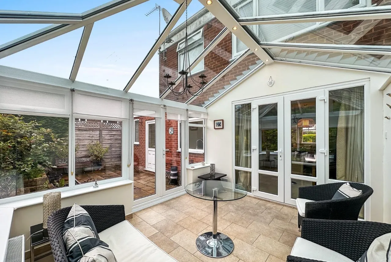Wellfield Lane, Hale, Cheshire WA15 8LP, photo 22