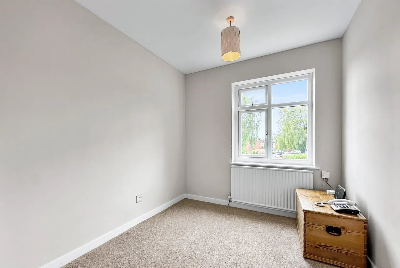 Wellfield Lane, Hale, Cheshire WA15 8LP, photo 15
