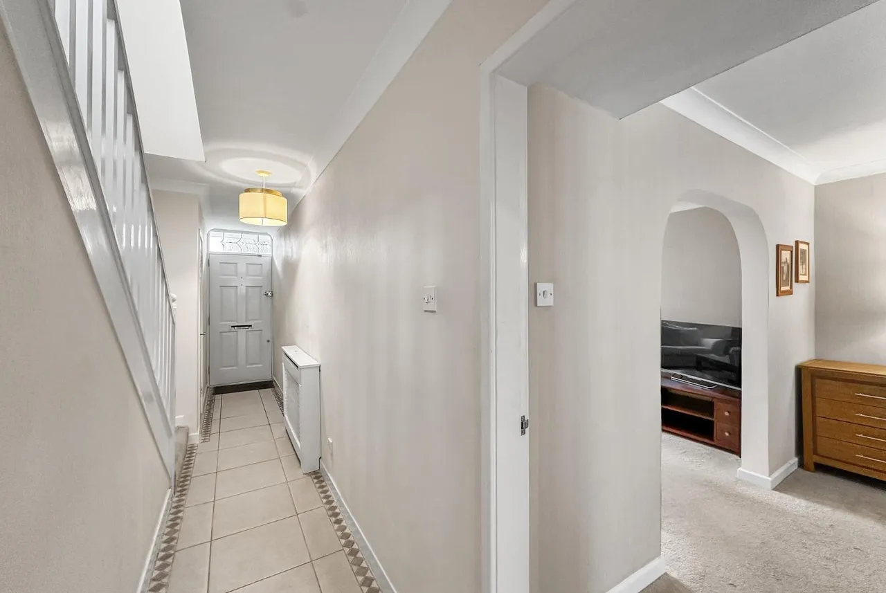 Wellfield Lane, Hale, Cheshire WA15 8LP, photo 20