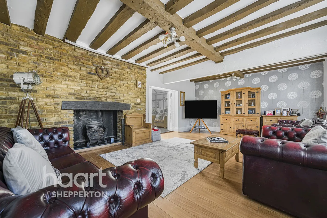 Bedfont Road, Stanwell, TW19, photo 2