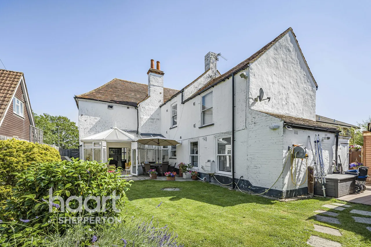 Bedfont Road, Stanwell, TW19, photo 21