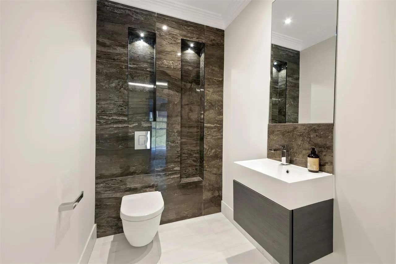 The Drive, Ickenham, photo 5