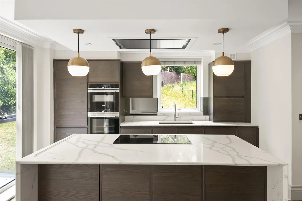 The Drive, Ickenham, photo 14