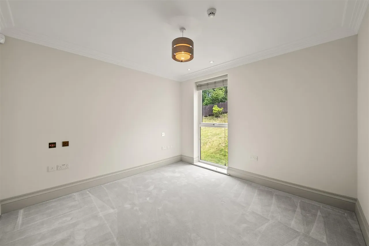 The Drive, Ickenham, photo 17