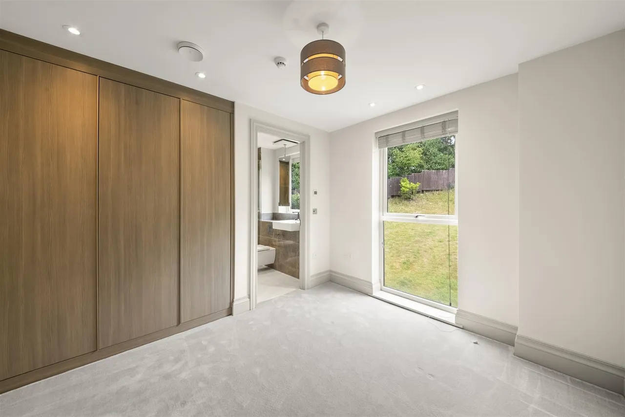 The Drive, Ickenham, photo 15