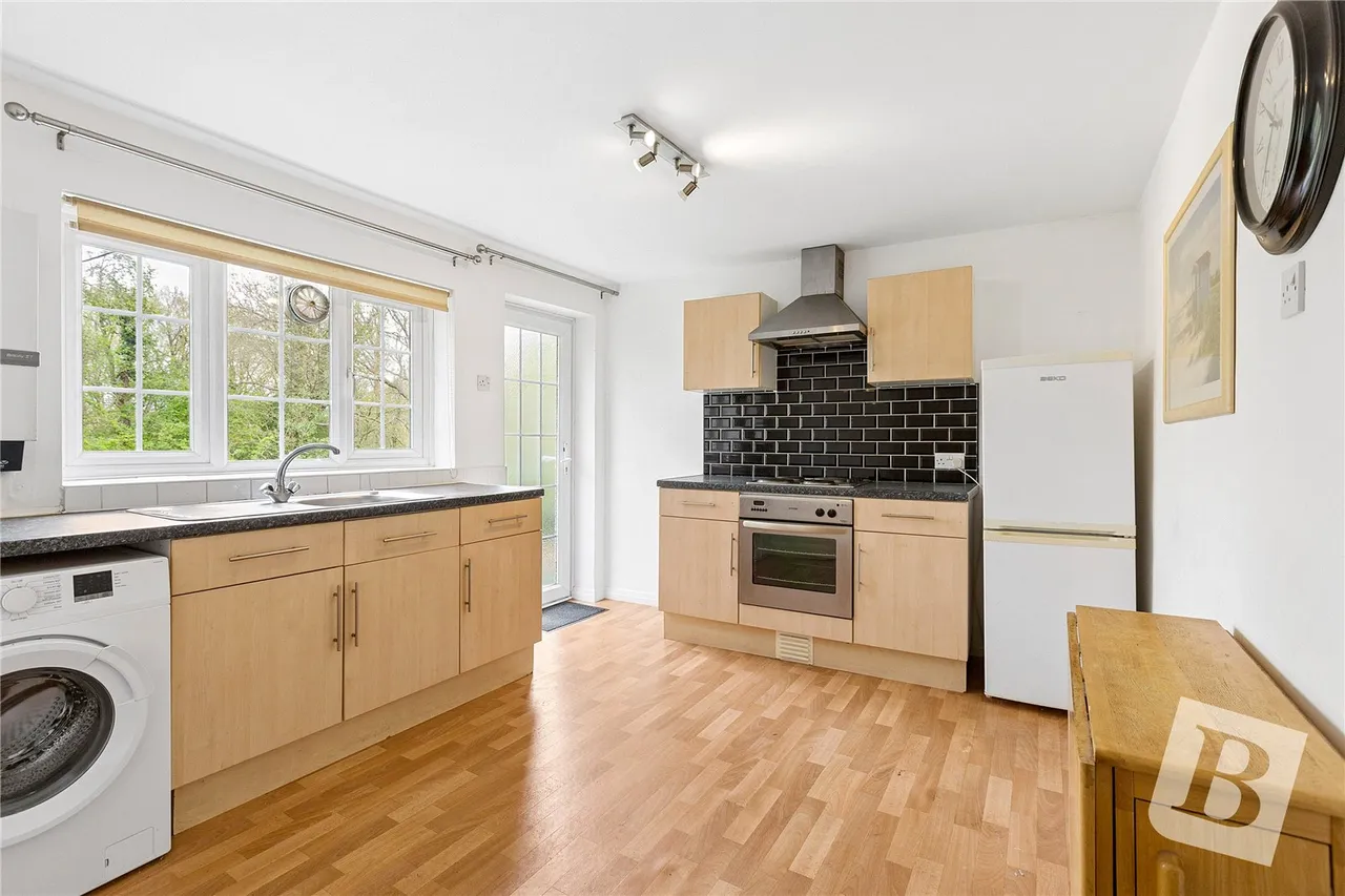 Waldegrave Court, Upminster, RM14, photo 6