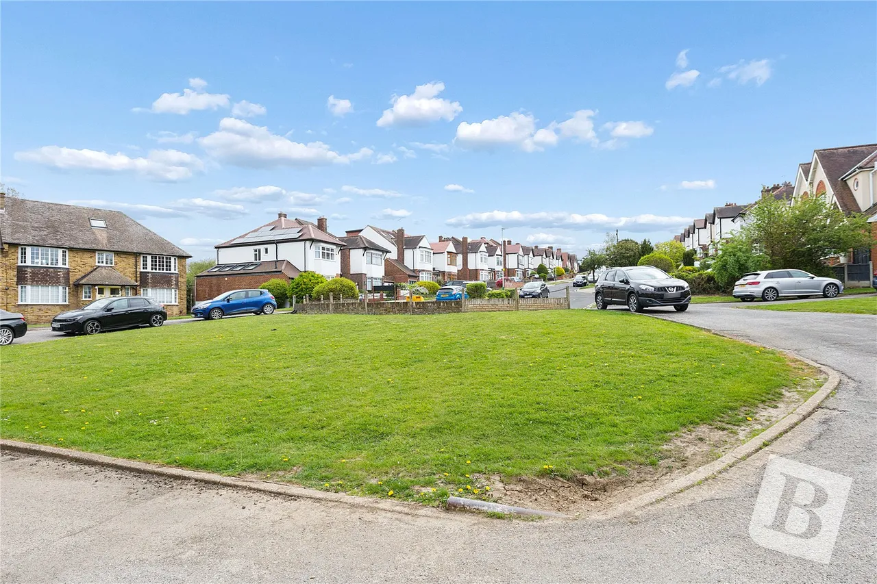 Waldegrave Court, Upminster, RM14, photo 4