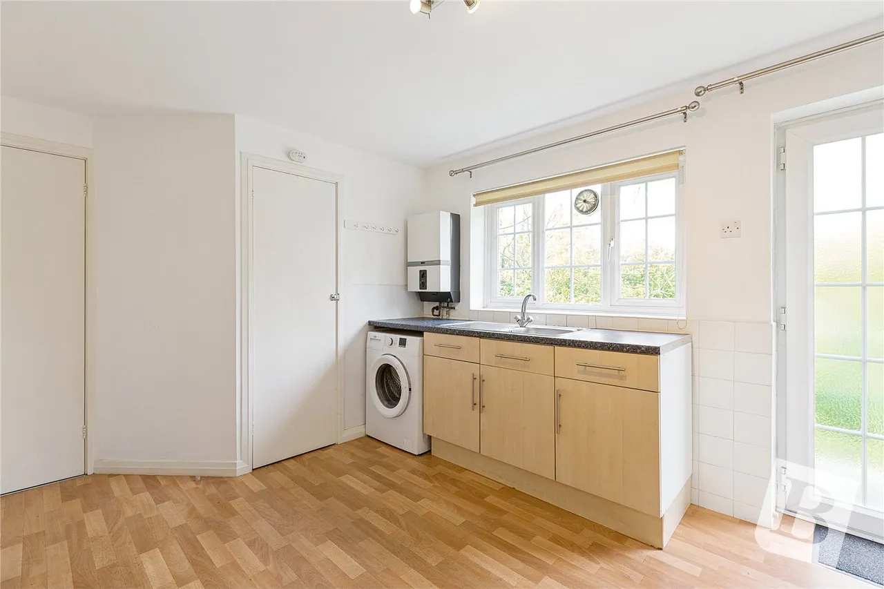 Waldegrave Court, Upminster, RM14, photo 15