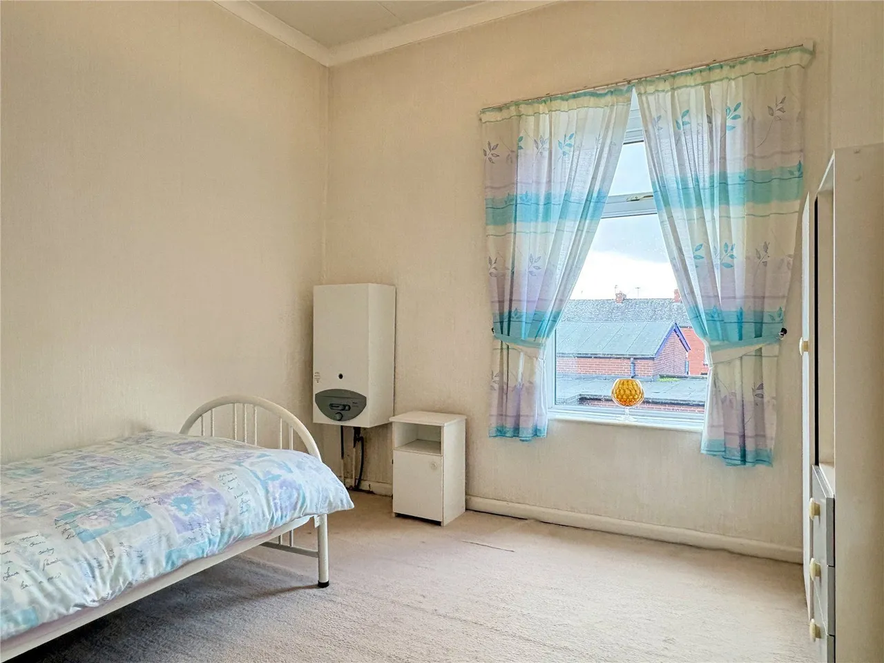 Montgomery Street, Hollins, OL8, photo 10
