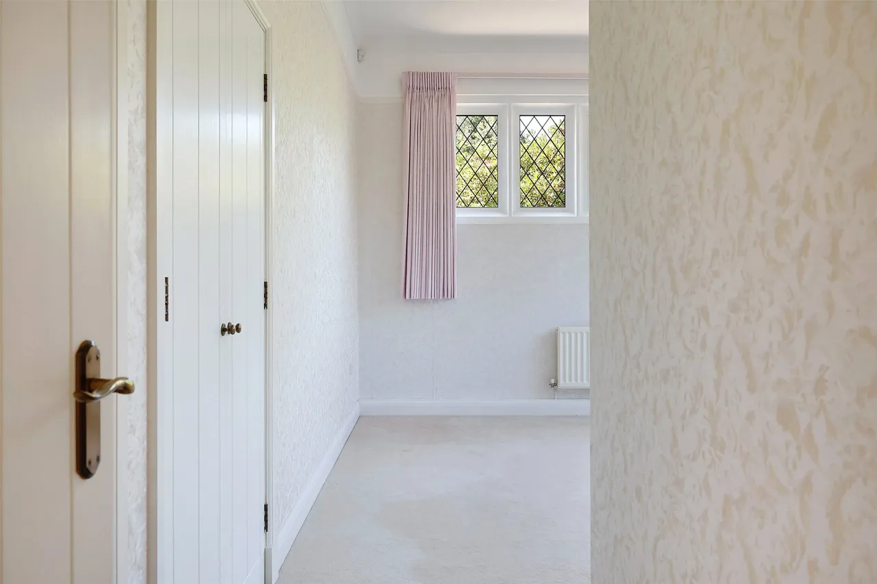 Neb Lane, Oxted, RH8, photo 17