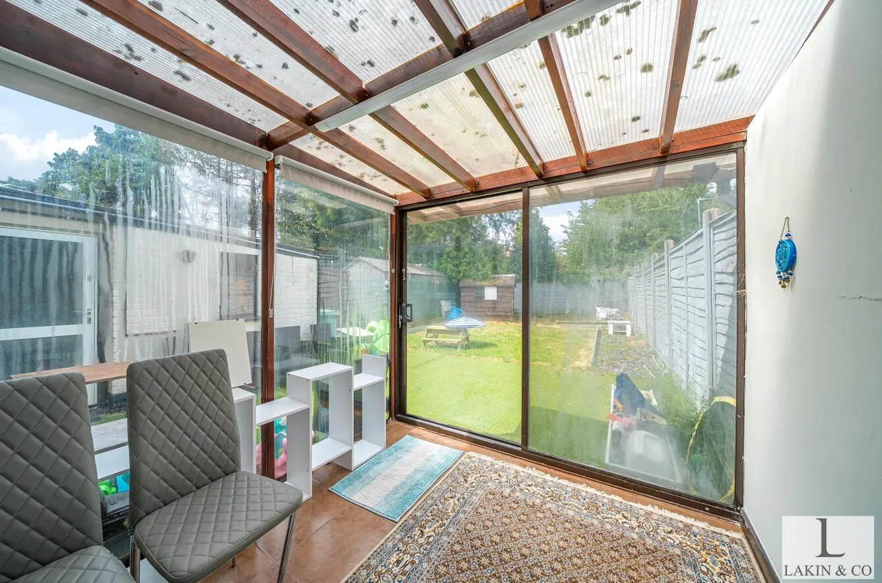 The Dingle, Hillingdon, UB10 0DH, photo 11