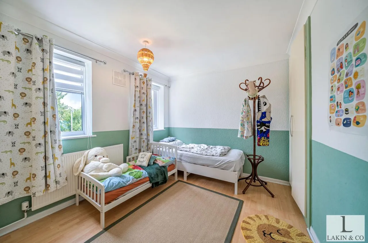 The Dingle, Hillingdon, UB10 0DH, photo 8