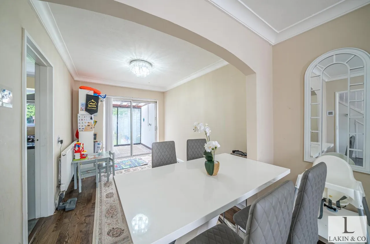 The Dingle, Hillingdon, UB10 0DH, photo 5