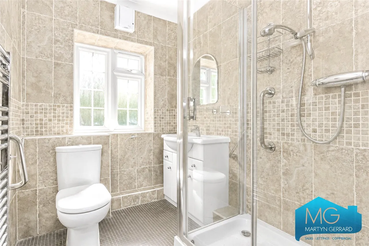 Etchingham Park Road, London, N3, photo 8