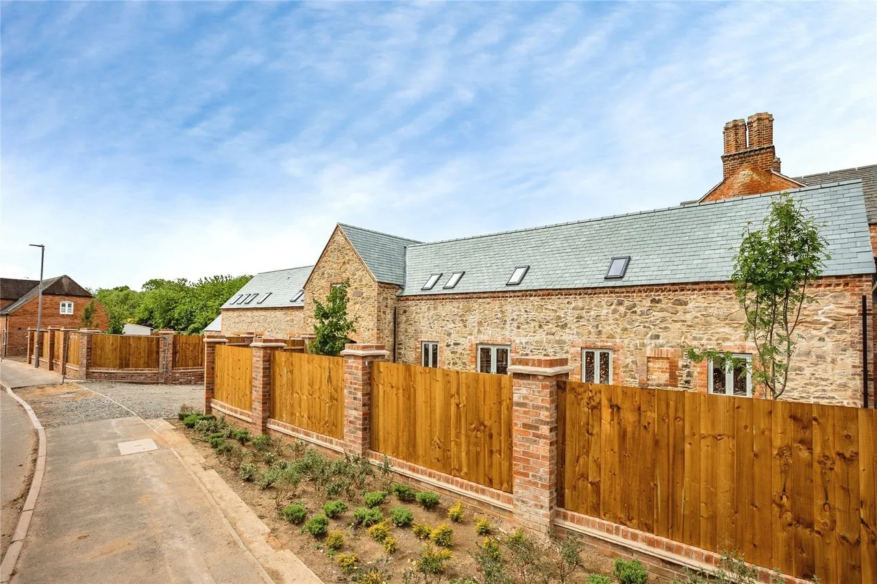 Newstead Way, Loughborough, LE11, photo 7