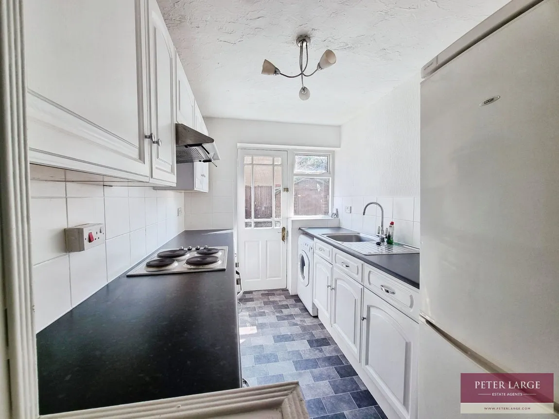 Vale Road, Rhyl, Denbighshire, LL18 2BY, photo 5