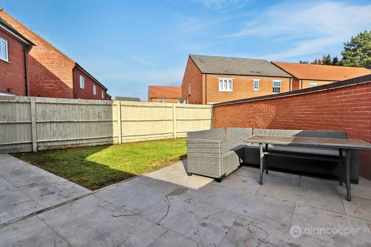 Sunburst Drive, Manor Fields, CV11, photo 22