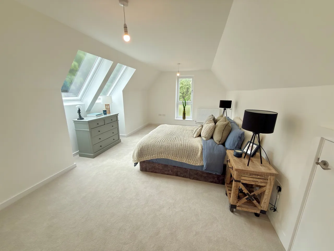Thames View, Blunsdon, SN26, photo 12