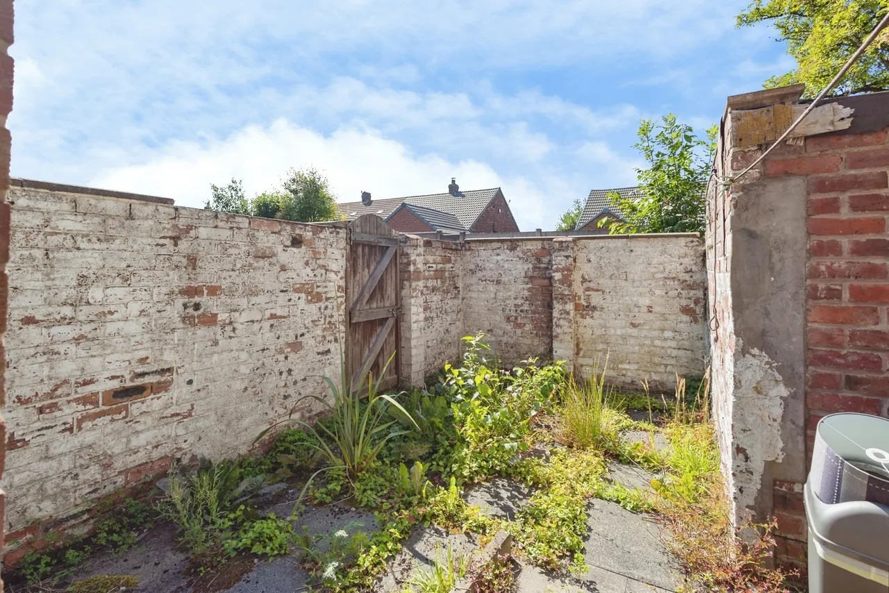 Cheetham Hill Road, Dukinfield, Greater Manchester, SK16, photo 26