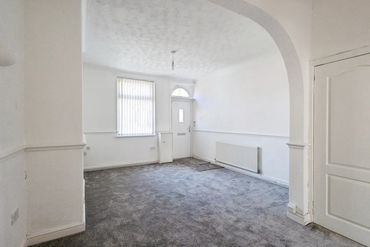 Cheetham Hill Road, Dukinfield, Greater Manchester, SK16, photo 4